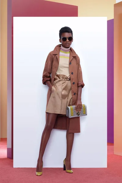 Look 1